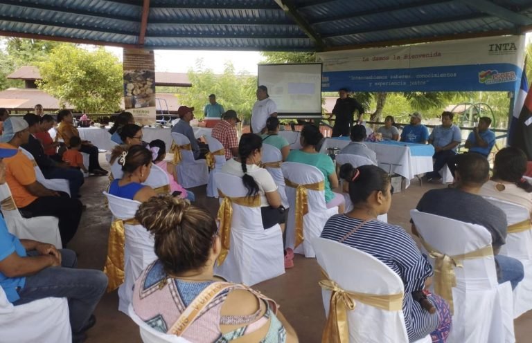 Primer Simposio Lechero con criadores de ganado de Chontales
