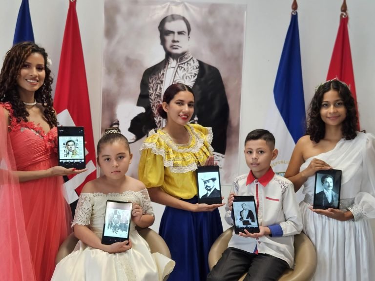 Galería de Arte Fotográfico, Música y Poesía Campesina en Celebración a Rubén Darío